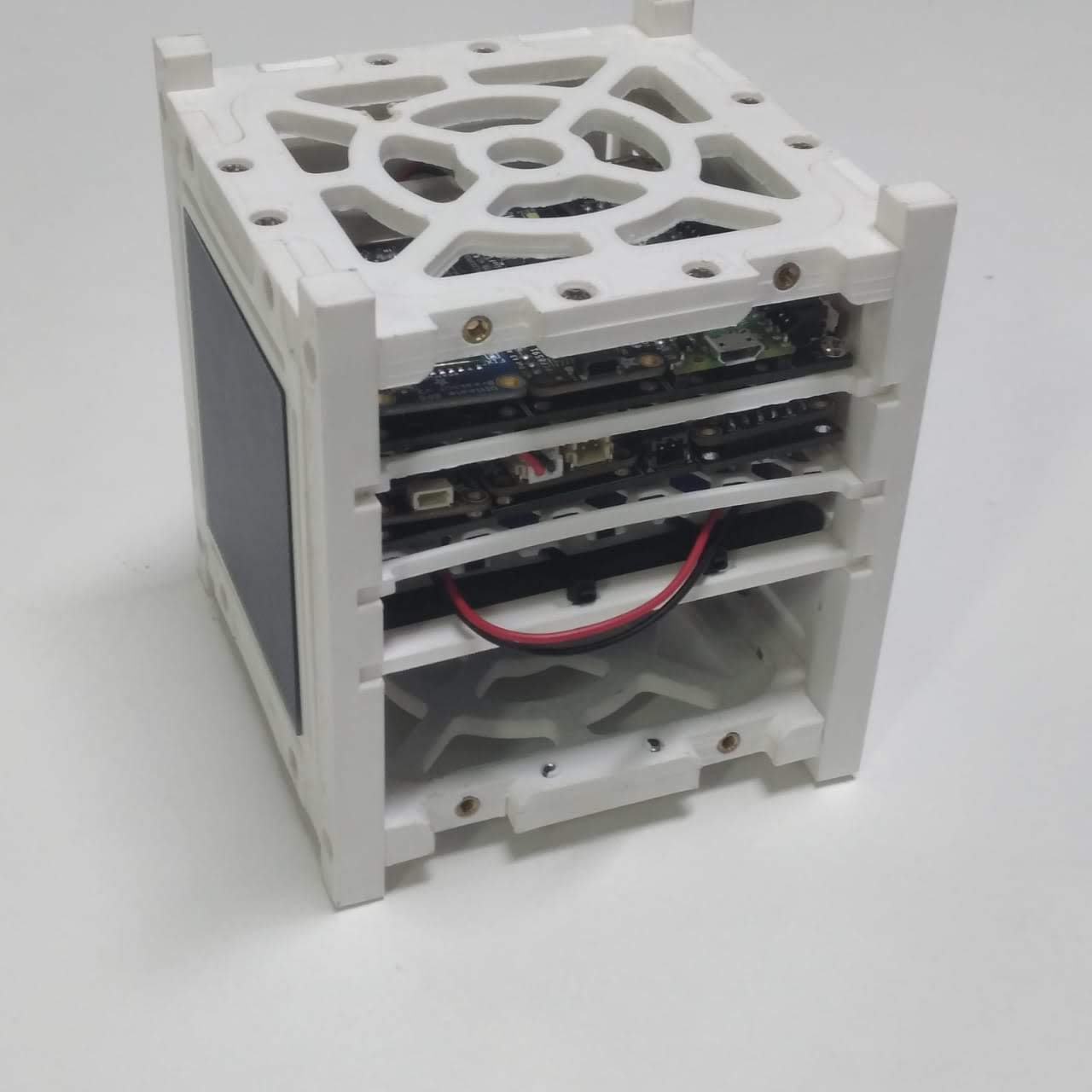 Nanosatélites CubeSat